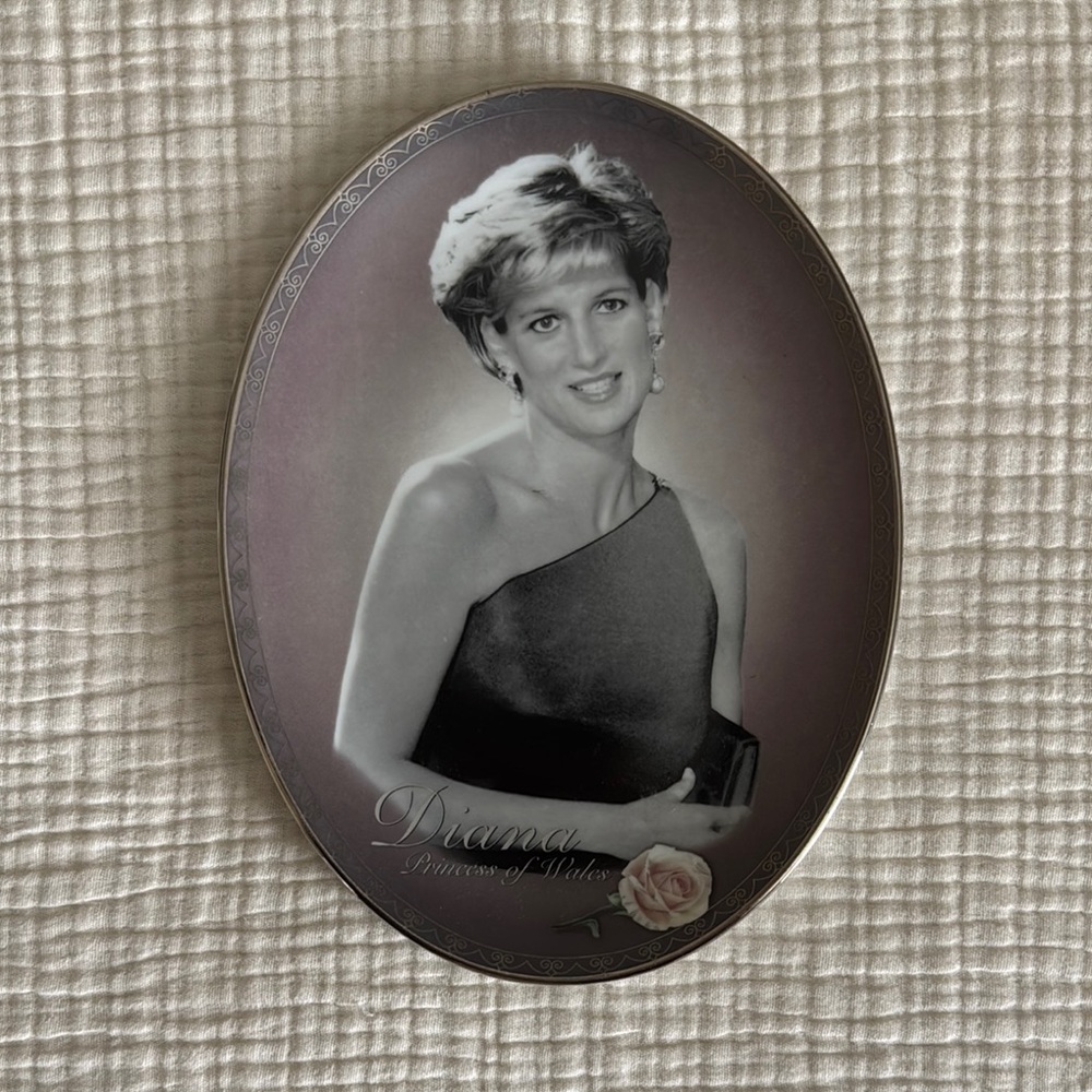 Diana, Princess of Wales Commemorative Plate